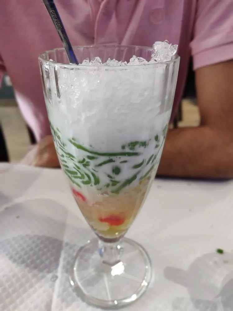 Lod Chong Farine de Riz Parfumée A Lait de Coco Glacé